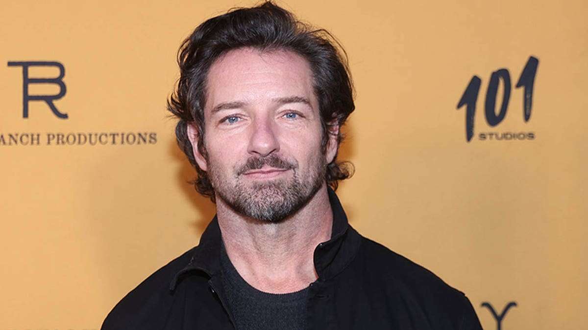 ian bohen on yellowstone red carpet